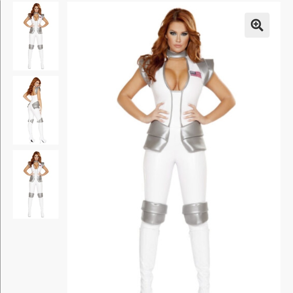 Costume
